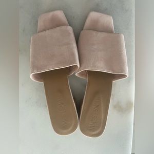 Summer ⚡️ Slides comfortable - easy slip on and go